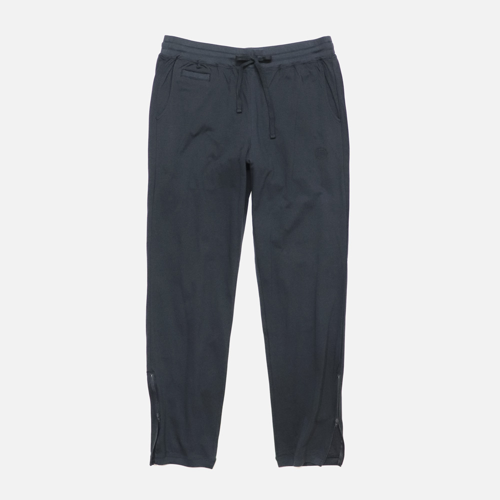 三越伊勢丹オンラインストア限定 Easy Pant 販売中！
