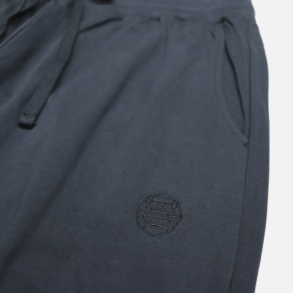 三越伊勢丹オンラインストア限定 Easy Pant 販売中！