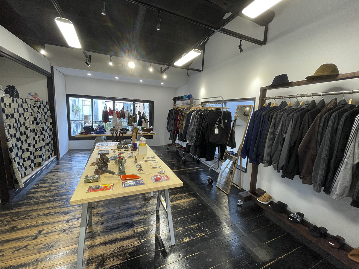 2号店 〈Charcoal TOKYO West〉Floor Guide
