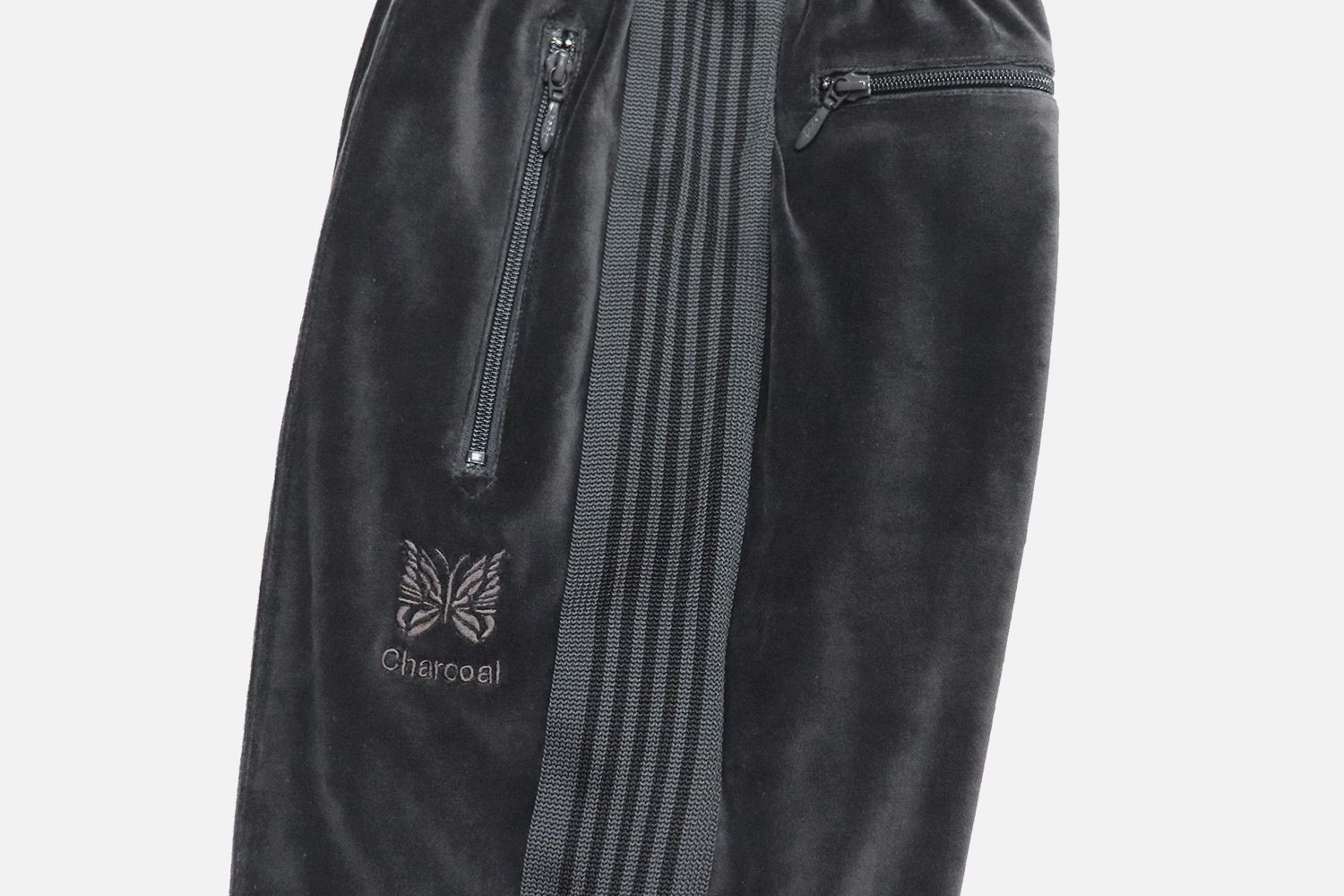 【Release】 〈Needles（ニードルズ）〉 別注 Velour Track Pant Narrow および Zipped 発売のお知らせ